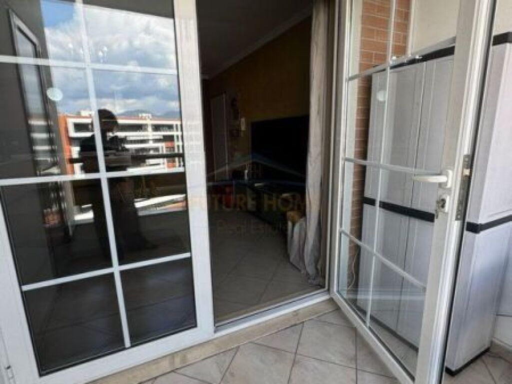 Qera, Apartament 2+1+2, Rruga Irfan Tomini, Tiranë.