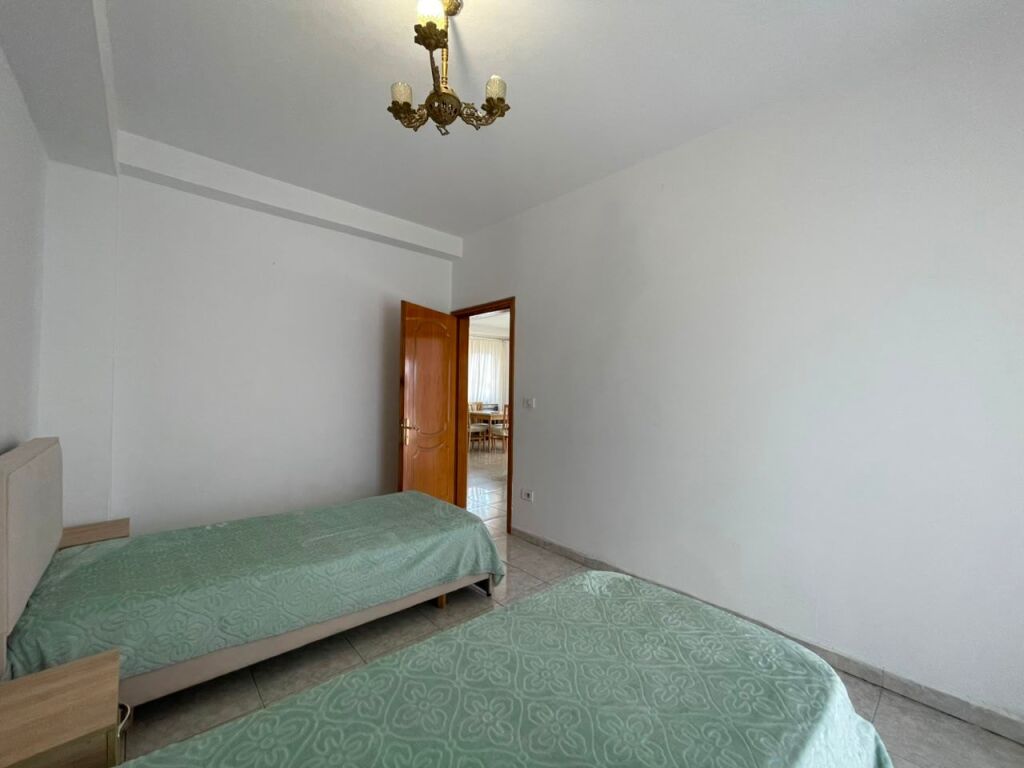 Appartamento 2+1 in affitto vicino alla Farmacia 10.