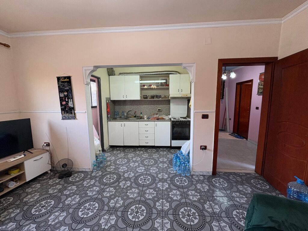 Apartament 1+1 per shitje tek irfan Tomini !