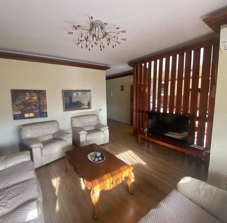 SHITET SUPER APARTAMENT 2+1+2 TEK ZOGU I ZI