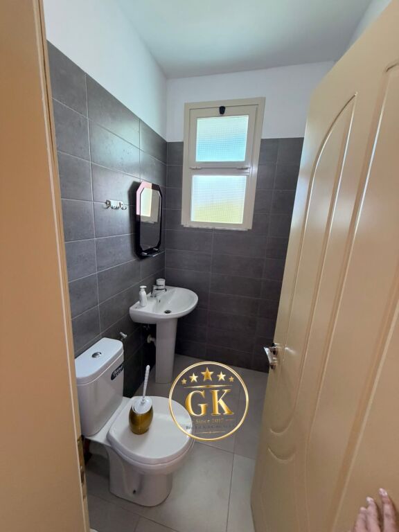 HOTEL FOR RENT KRYEMDHENJ GOLEM