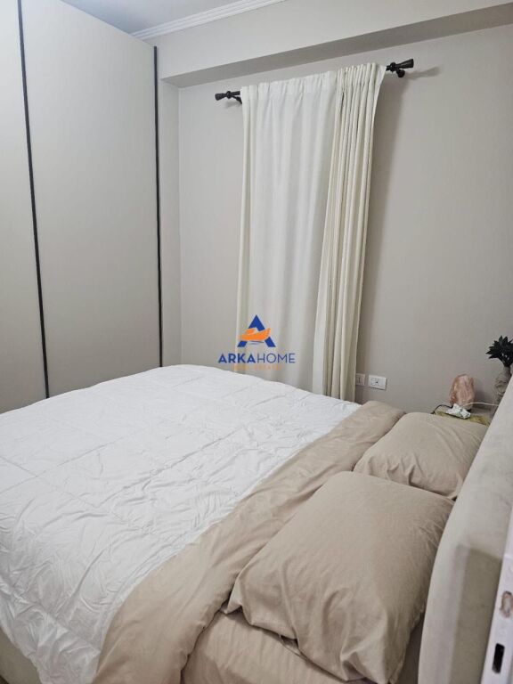 SHITET APARTAMENT 1+1+BALLKON "PRANE BRRYLIT" 12,5000,000 LEKE