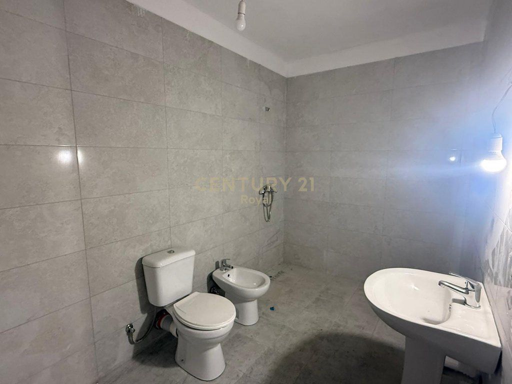 1+1 apartment for sale in Kombinat