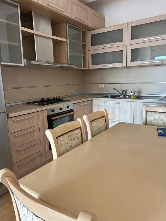 Qera, Apartament 2+1+2, Restorant Fresku, Fresk, Tirane