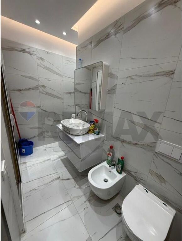 Apartament 2+1+Parkim me qera Mine Peza