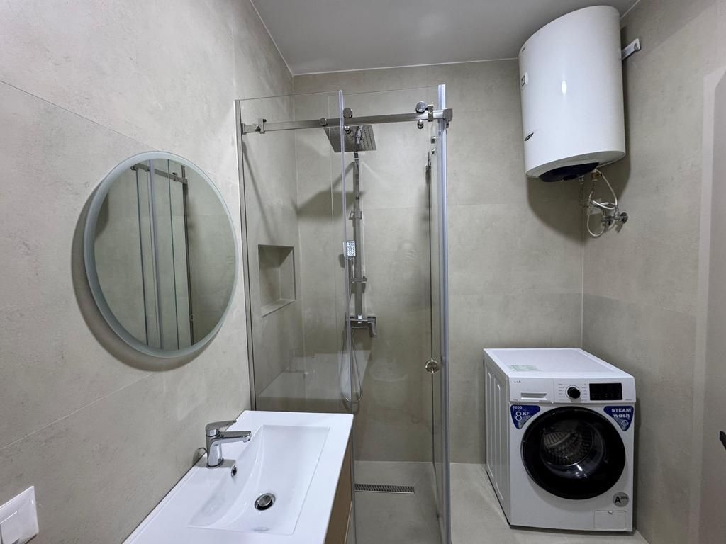 Modern 1+1 apartment for rent with veranda near the Botanical Garden! 750 € /Month
