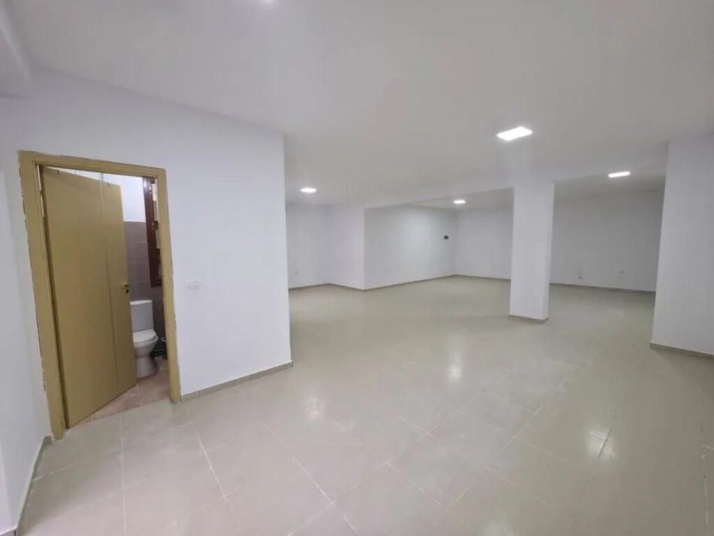 FOR RENT / SALE – BUSINESS UNIT AT THE BOTANICAL GARDEN