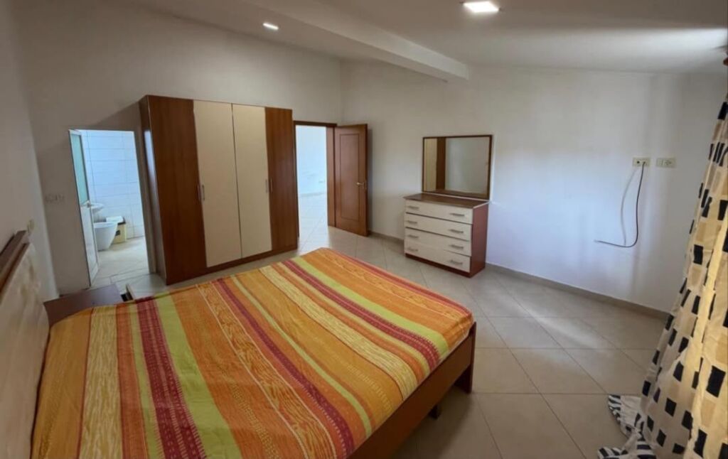 Apartament 3+1 per qira prane Ambasades Amerikane tek Rruga e Elbasanit.