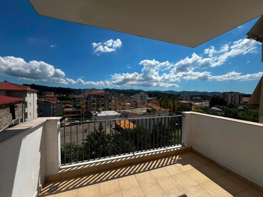 Affitto, Appartamento 2+1, Residenza AnA, Tirana.