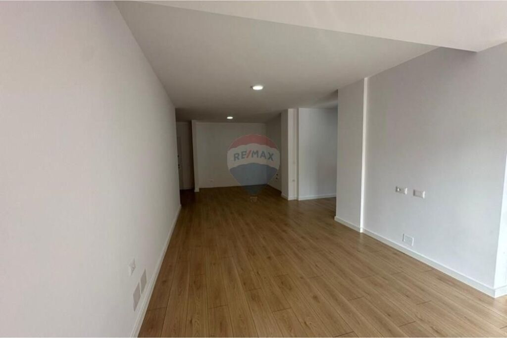 Apartament 2+1 per shitje Ilira Plazh Durres