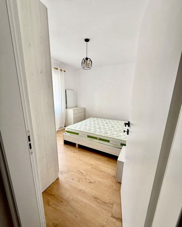 Jepet me qira apartament 1+1 në Rrugën Bardhyl 480 Mije Leke
