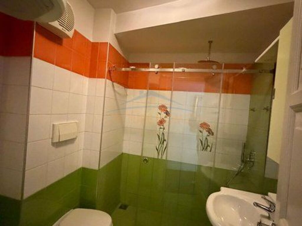 Shitet , Duplex 3+1+2 , Myslym Shyri , Tirane