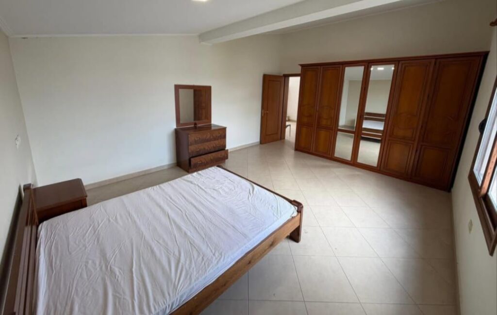 Apartament 3+1 per qira prane Ambasades Amerikane tek Rruga e Elbasanit.