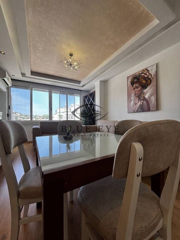 Shitet Apartament 2+1 në Muzeu I Deshmoreve, Durrës