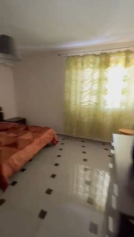 For rent 2+1 supermarket Xhangilli in Selite