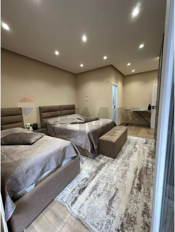 Shitet Apartament 2+1+2 në FRESK