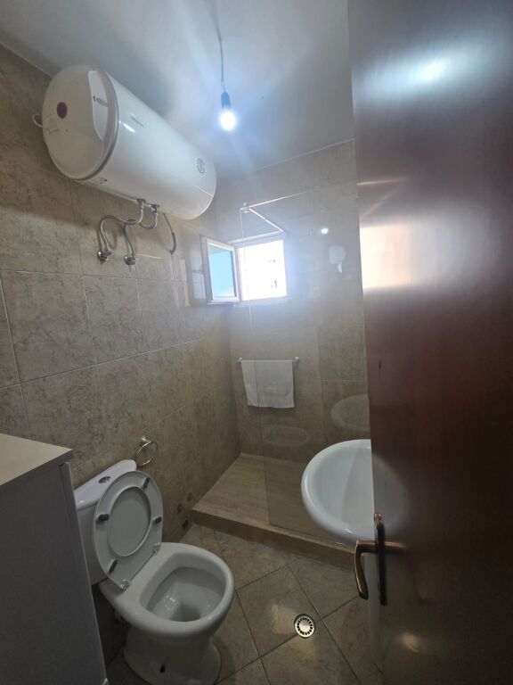Apartament 2+1 me qira , Fusha Aviacionit