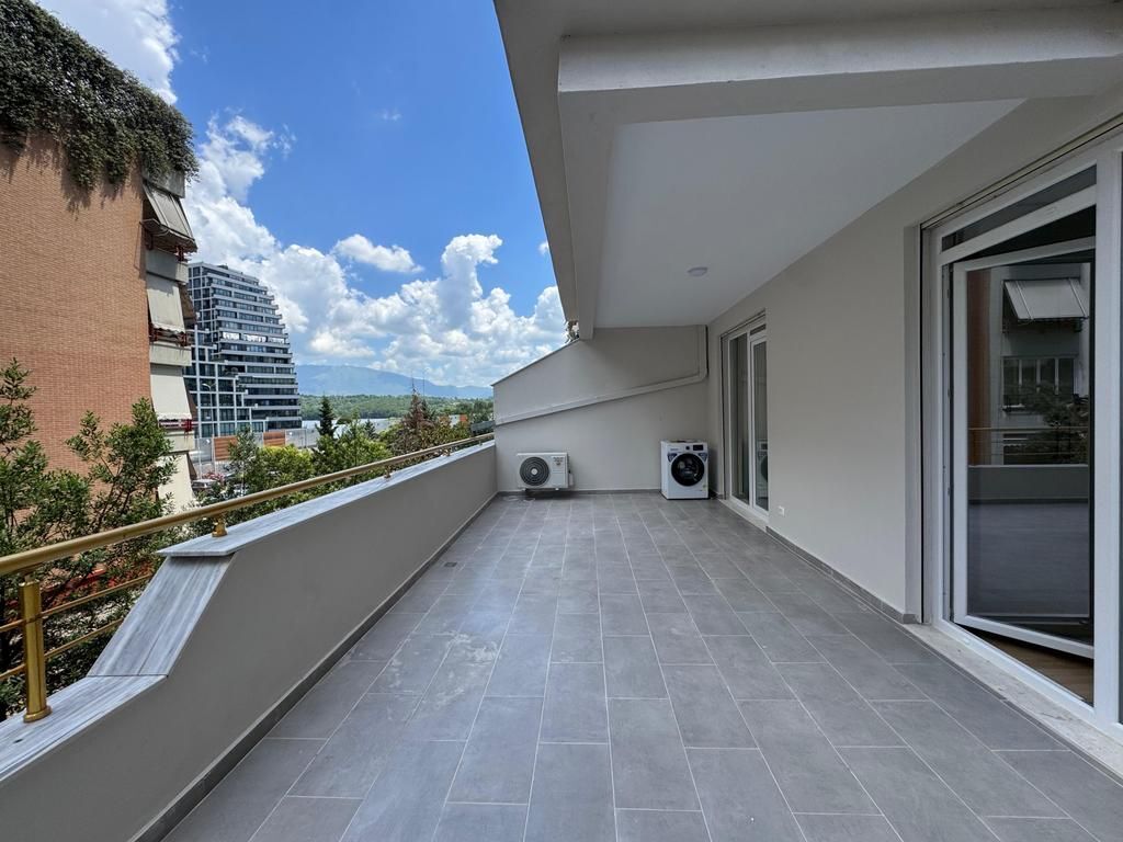 Modern 1+1 apartment for rent with veranda near the Botanical Garden! 750 € /Month