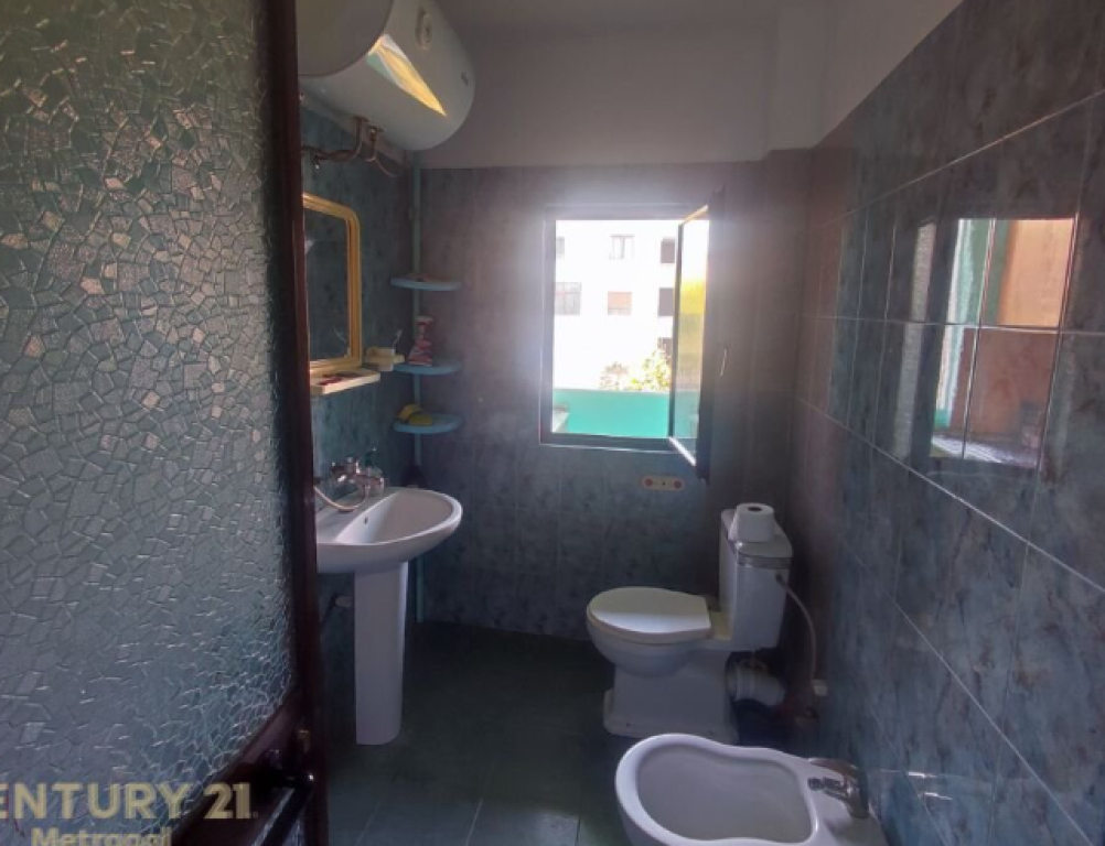 Diplomat 2, APARTAMENT 1+1 ME QIRA