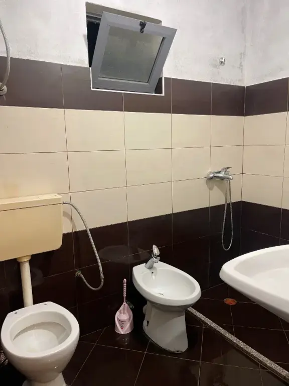 STUDIO APARTMENT 18000 LEKE.STUDENT CITY