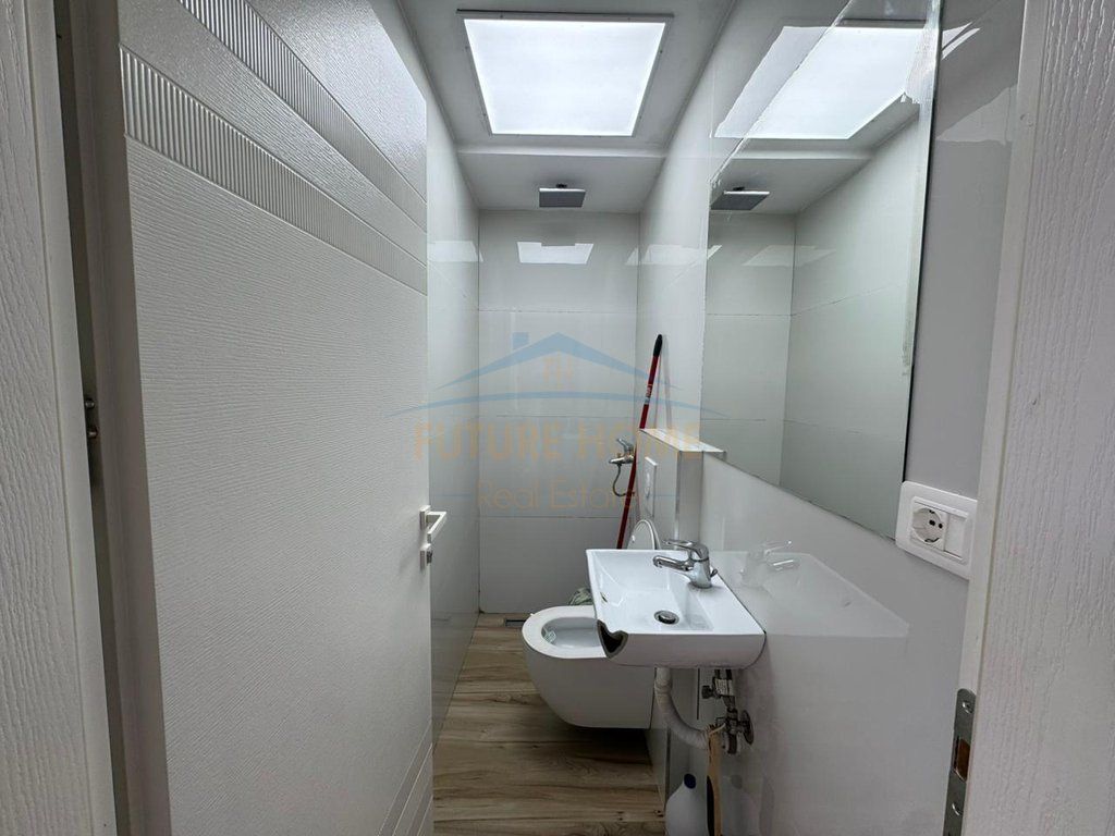 Shes, Apartament 1+1, Liqeni i Thate, Tirane