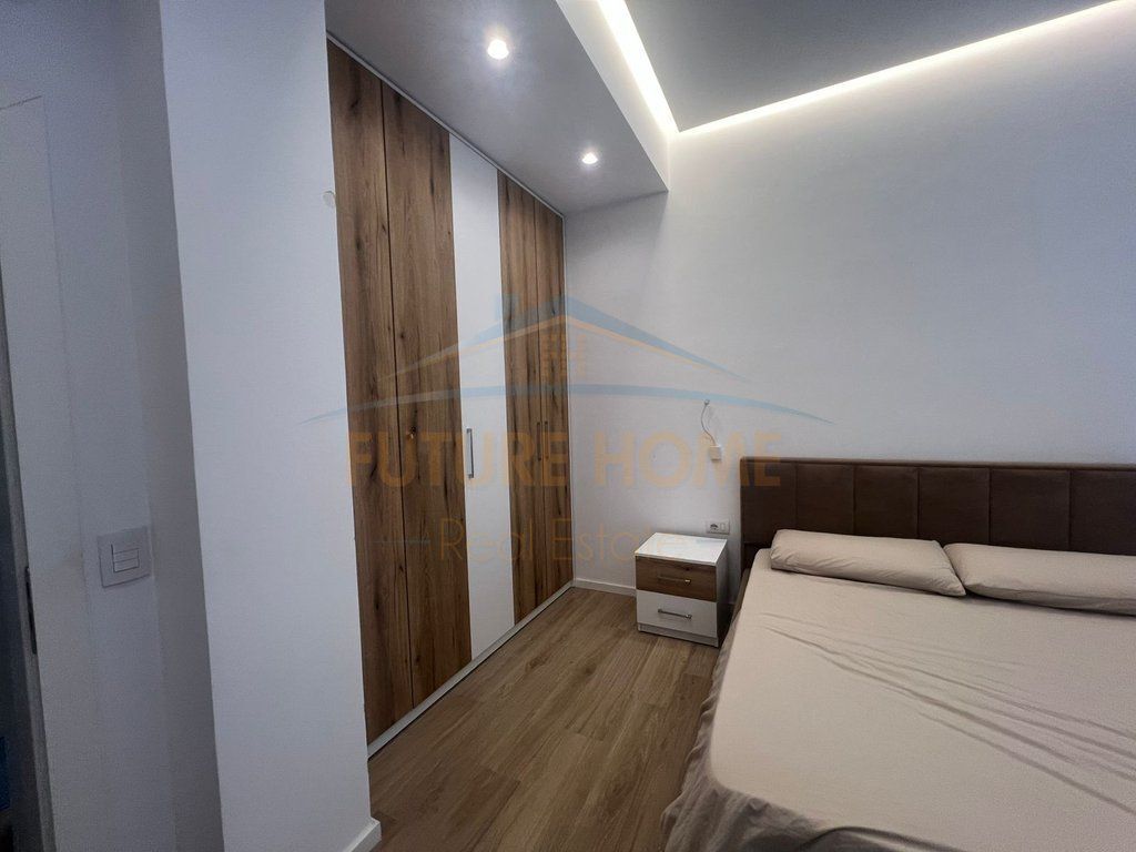 Affitto, Appartamento 1+1, Via Kavaja, Ex Parco, Tirana.