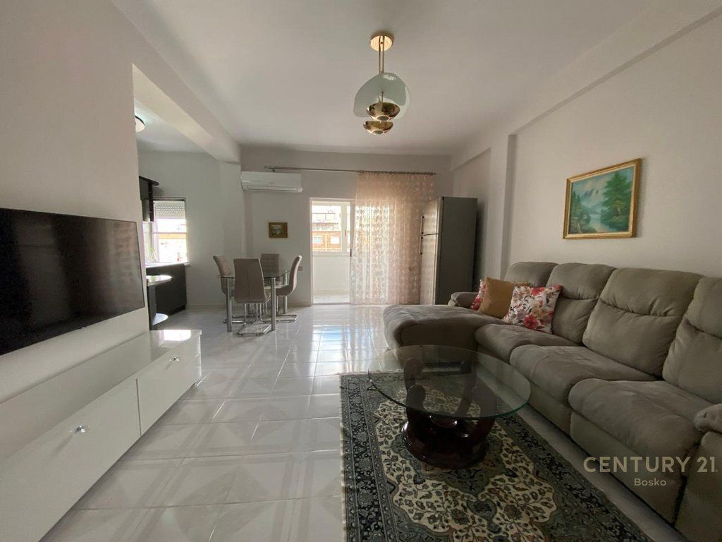 FOR RENT 2+1 APARTMENT NEAR THE TIRANA PROSECUTOR'S OFFICE