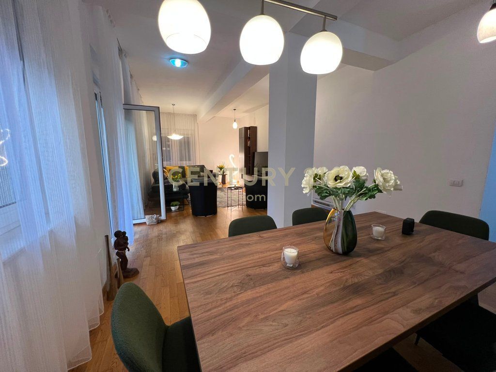 Jepet me qera apartament luksoz 2+1 në Rezidencën Touch of the Sun, Sauk 🌿