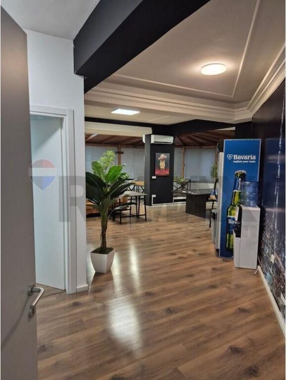 Office for rent Kavaja Street, Globe