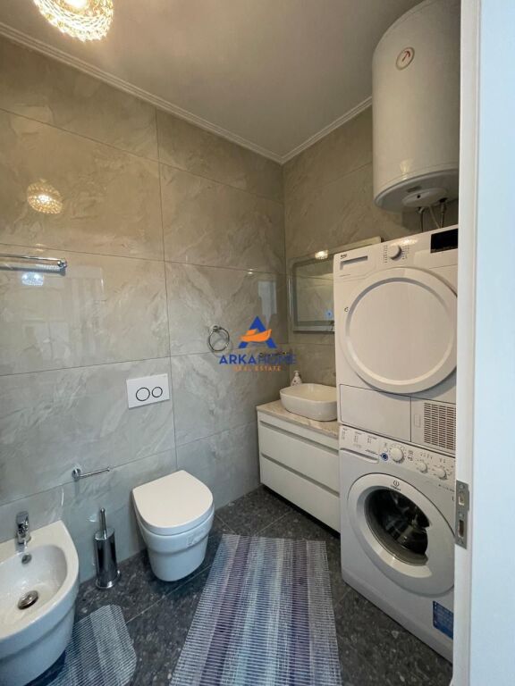 SHITET APARTAMEMT 1+1 "PRANE BRRYLIT" 125000 EURO