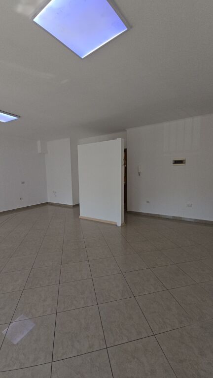 Office for rent 500euro Kavaja Street