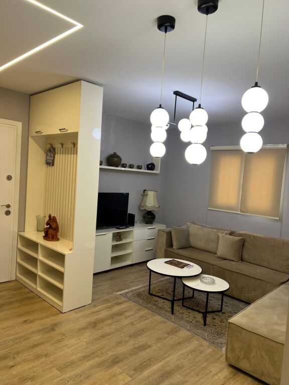 APARTAMENT ME QERA 1+1 KOMUNA E PARISIT 65.000 LEKE FH-78214
