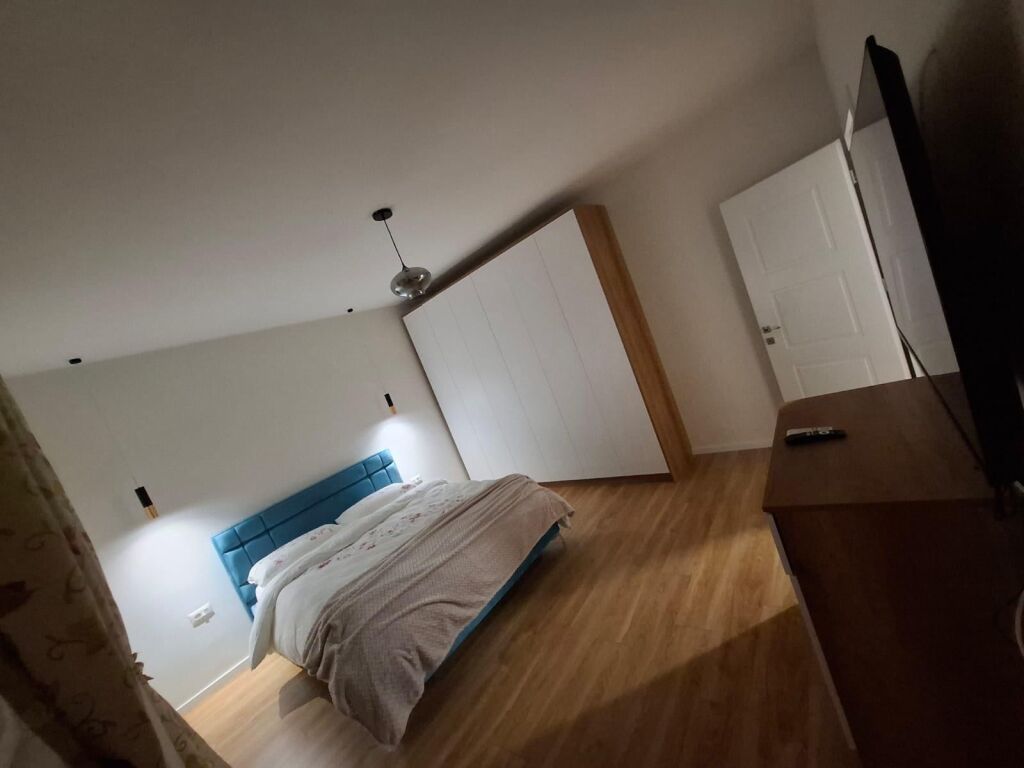 Apartament 1+1 ne kat Vile tek Mihal Grameno!
