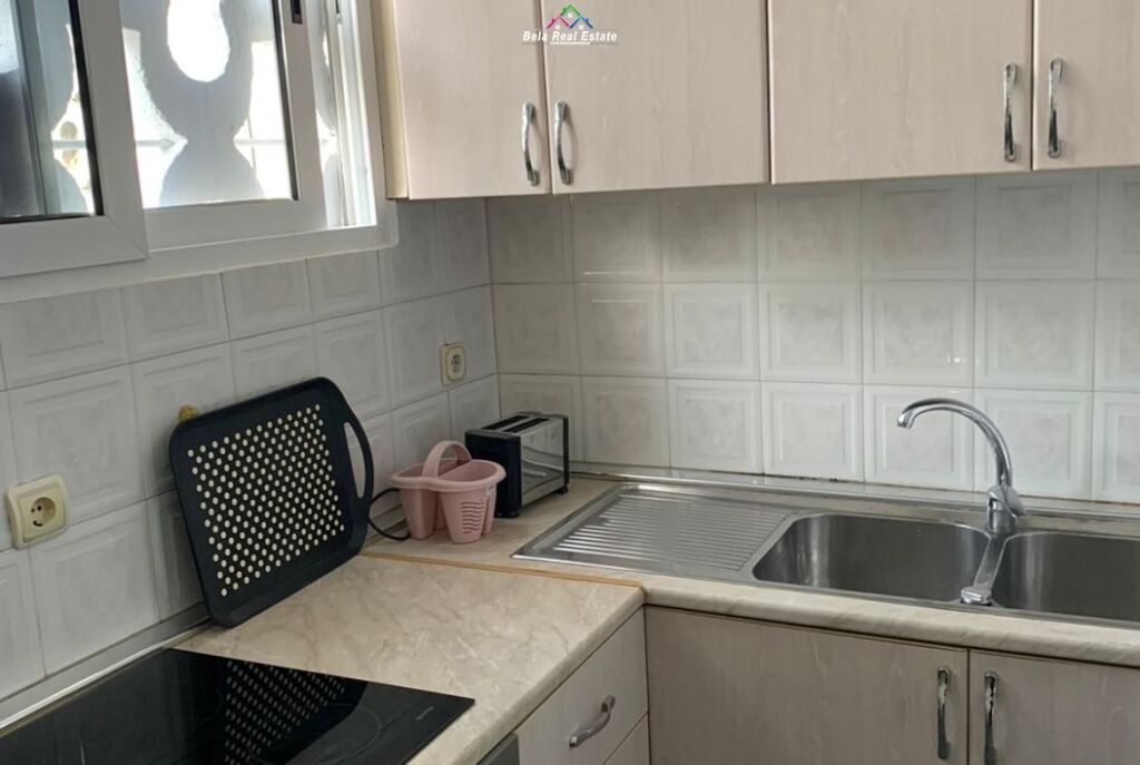 Appartamento 2+1 In Affitto Vicino al Nuovo Mercato (ID B220696) Tirana.