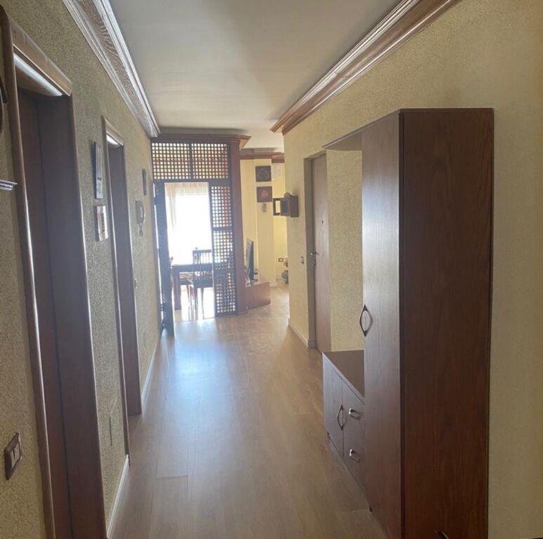 SHITET SUPER APARTAMENT 2+1+2 TEK ZOGU I ZI