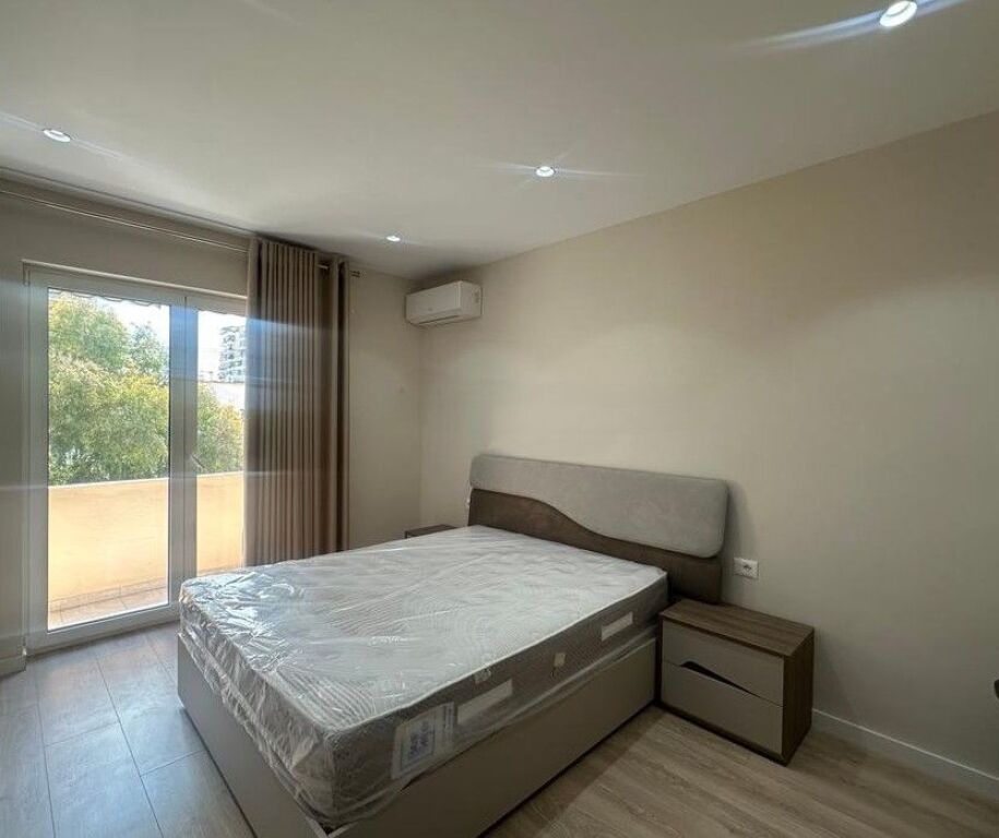 Jepet me qira apartament 1+1 i investuar Zogu i Zi