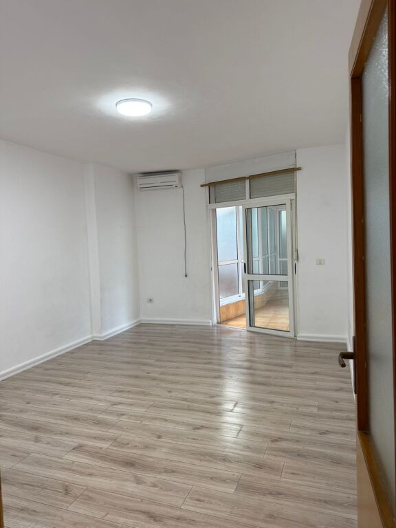 Ufficio Presso Ex Esposizione