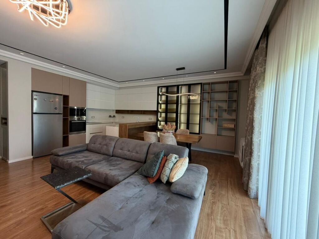 Apartament 2+1+Oborr+Parking per qira tek Montesori School tek Liqeni i Thate.
