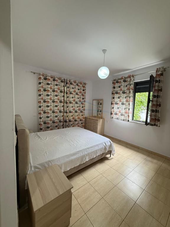 Qera, Apartament 2+1, Rruga Asim Vokshi, Tiranë.