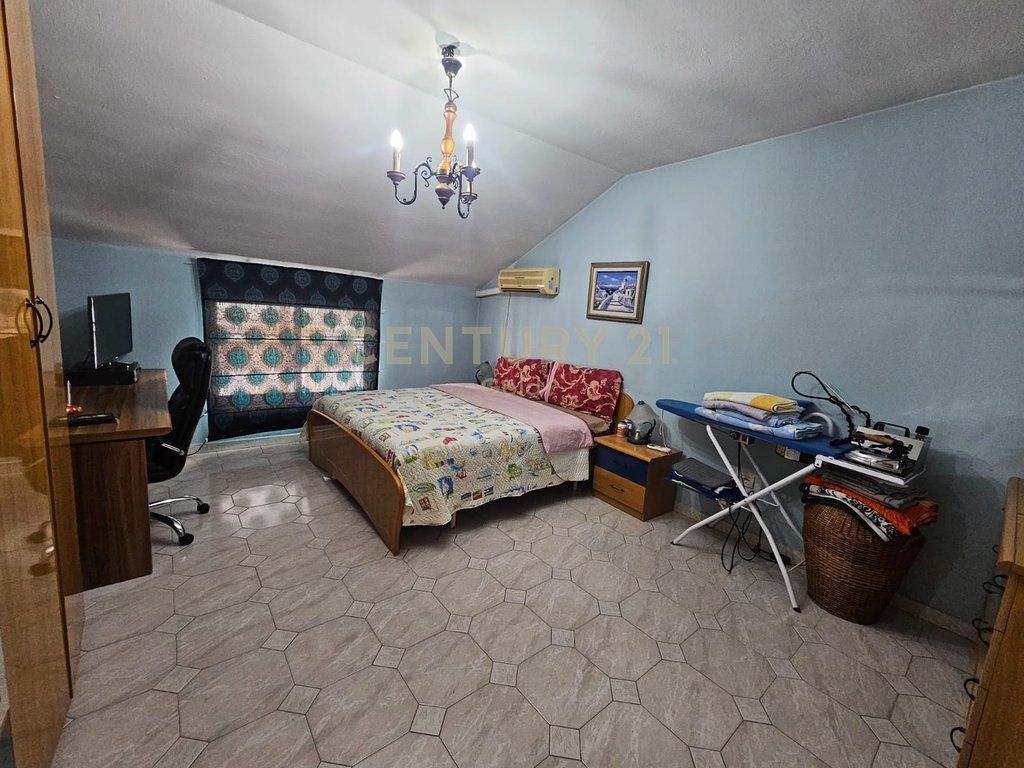 APARTMENT FOR SALE 2+1 NEAR DESHMORET E LIRISE SCHOOL !