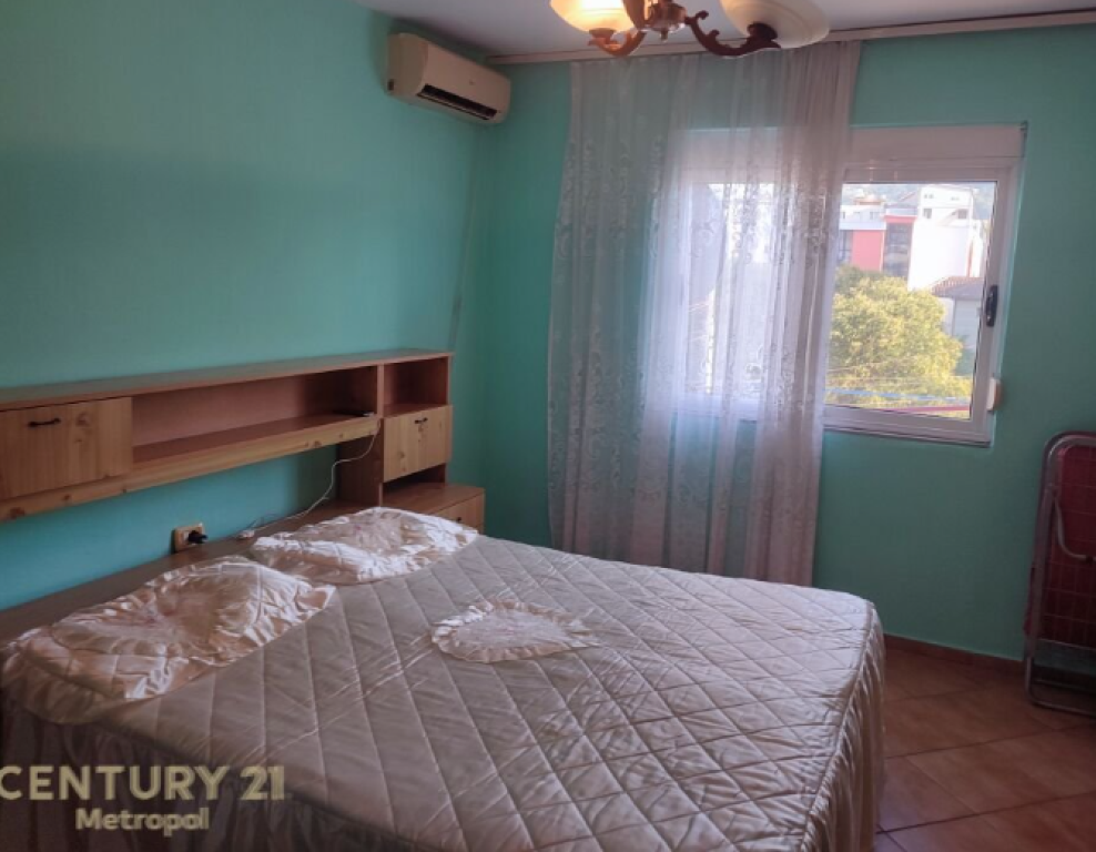 Diplomat 2, APARTAMENT 1+1 ME QIRA