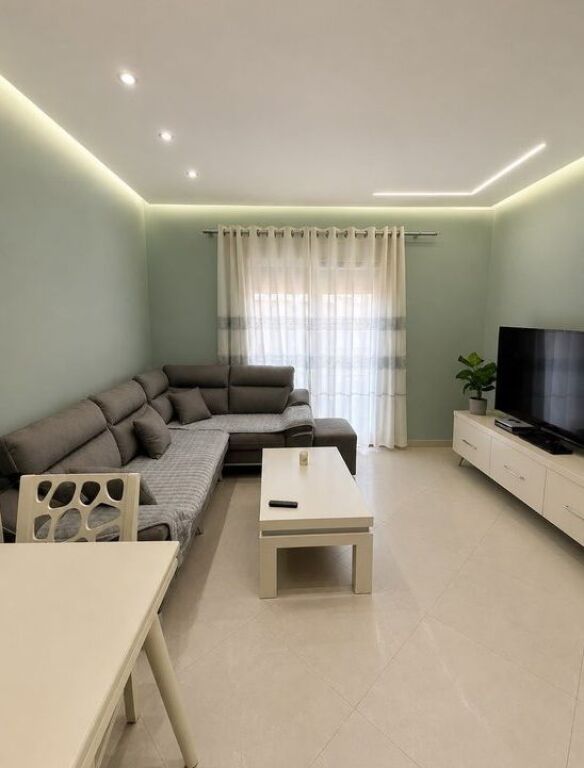 Apartament 1+1 Me Qira në Rruga Bardhyl, Tiranë