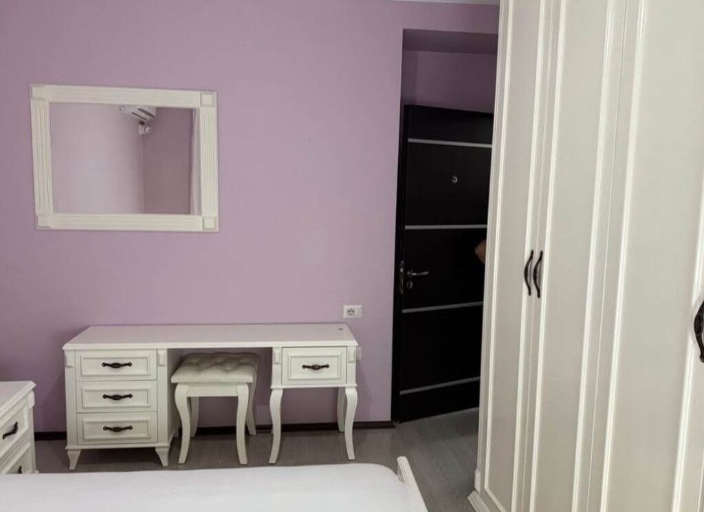Appartamento 2+1 in affitto a Komuna e Parisit