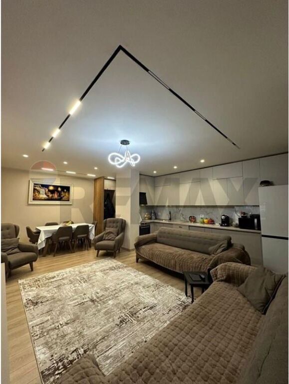 Shitet Apartament 2+1+2 në FRESK