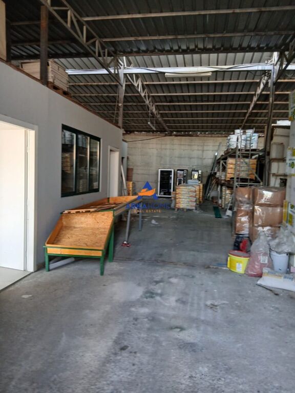 FOR RENT WAREHOUSE 500M2+400M2 YARD "IN YZBERISHT" 200,000 LEKE