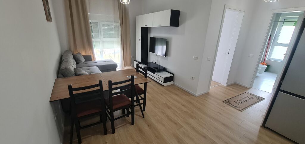 JEPET ME QERA APARTAMENT 2+1 Kati 5- PRANE KOMPLEKSIT KADIU ALI DEM