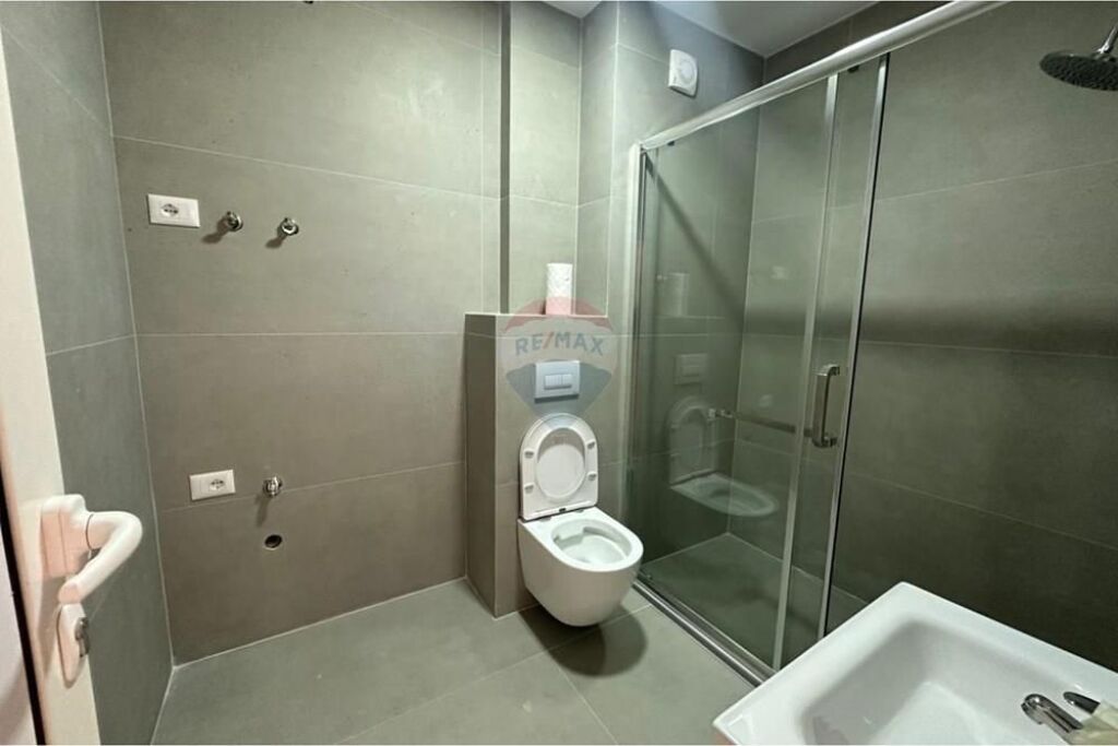Apartament 2+1 per shitje Ilira Plazh Durres