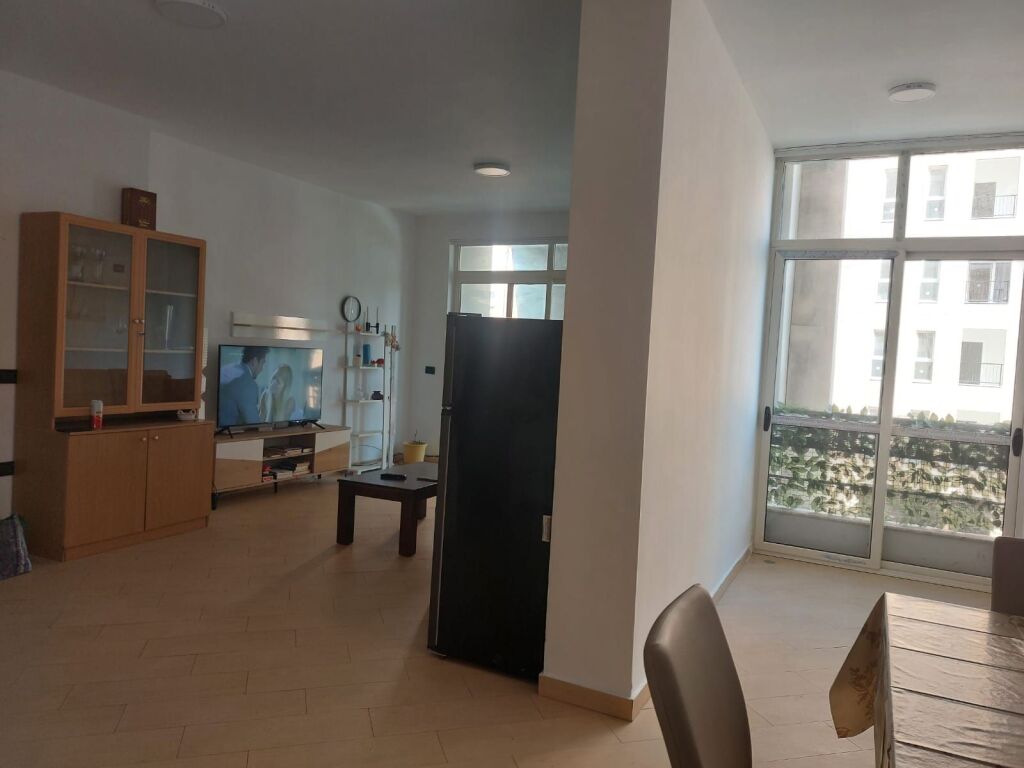 Affitto | Apartament 2 + 1 | Vila L | 450 €/mese