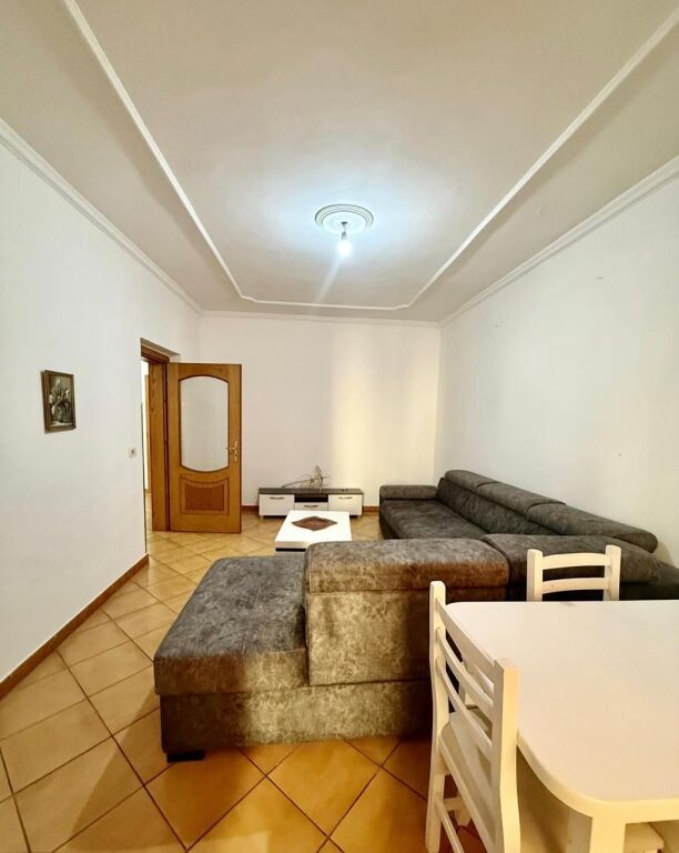 JEPET ME QERA APARTAMENT 2+1 BRRYLI