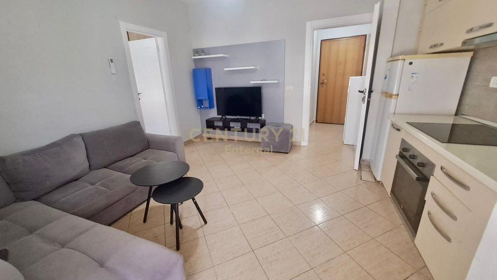 Apartment 1+1 For Rent in Xhamllik